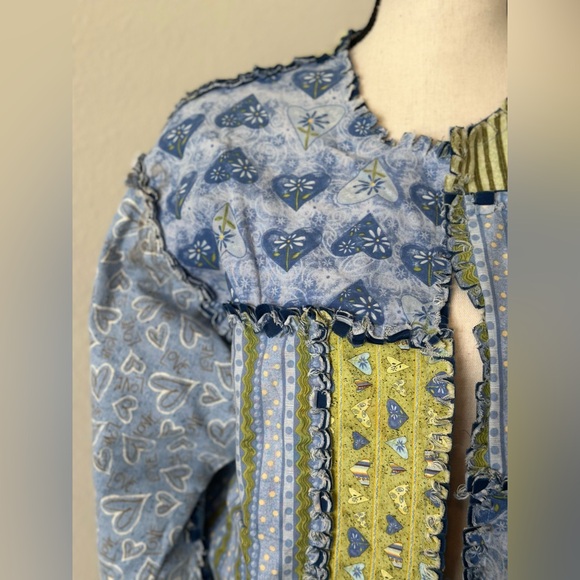 Handmade Patchwork Raglan Jacket with Green Accents - Picture 2 of 6